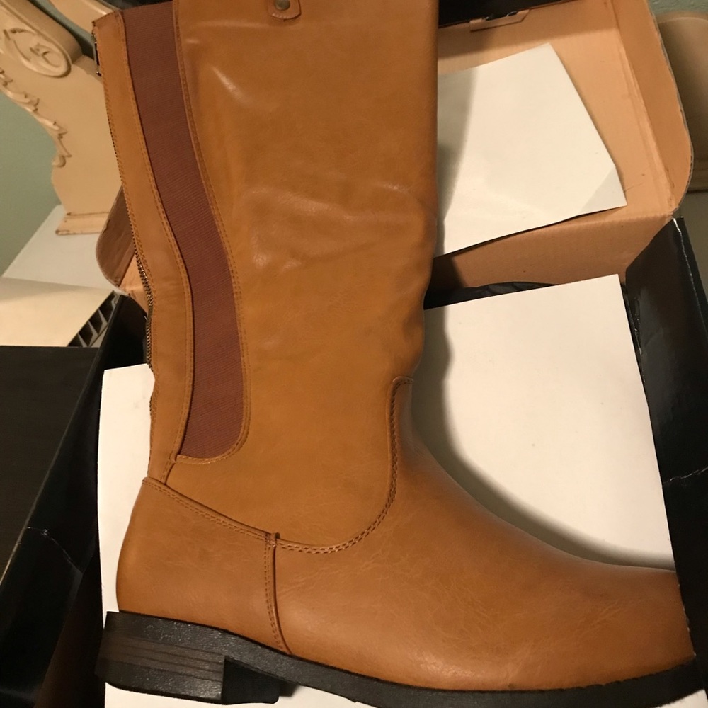 NIB Torrid Wide Calf Boots